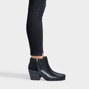 NIB Sam Edelman Walden leather bootie
